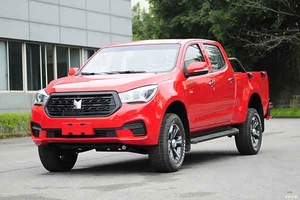 4×4 ISUZU Pickup: Built to Conquer Every Terrain