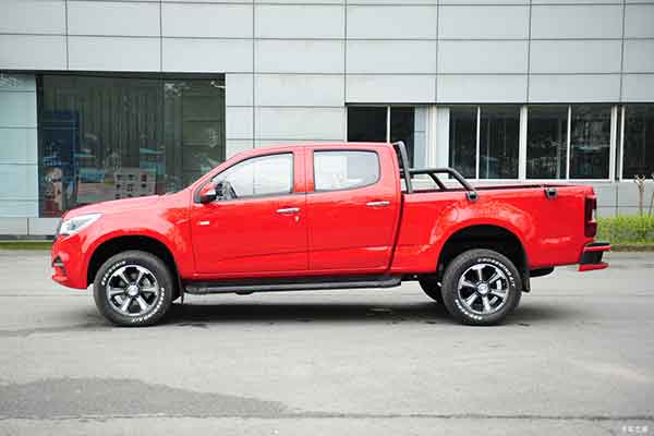 Why Now Is the Perfect Time to Buy an ISUZU Pickup