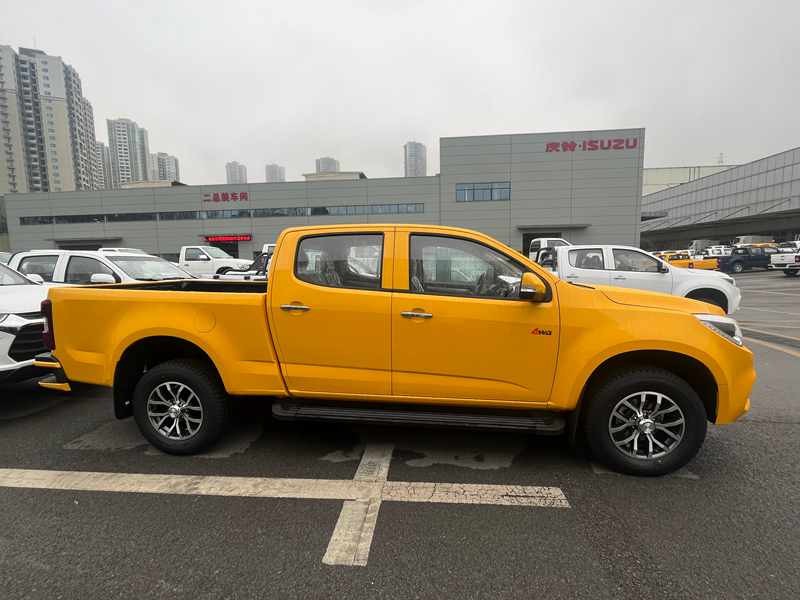 Go Anywhere: ISUZU 4×4 Trucks Designed for Off-Road & Utility